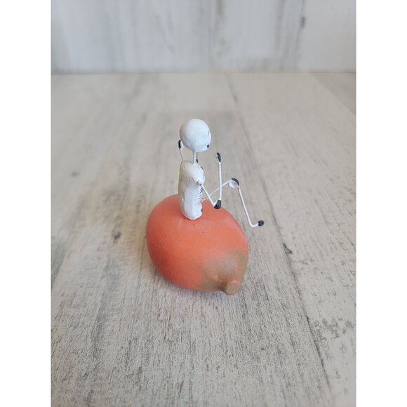 Unique Halloween Day of Dead skeleton mango home decor figure - Picture 3 of 7